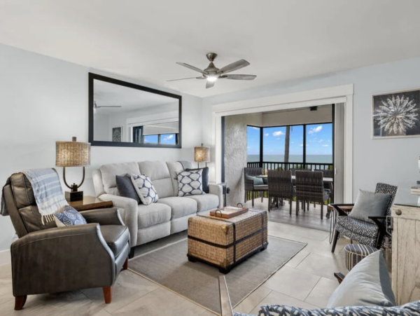 Family Friendly Complex in Sanibel Located on the Beach